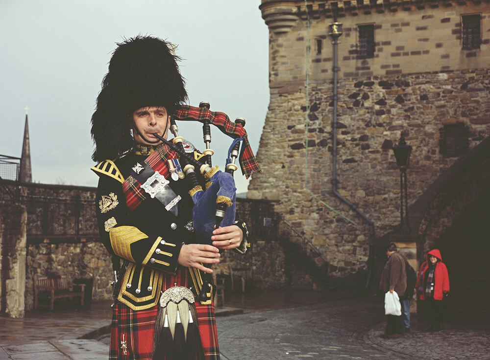 Top sounds of pipes and drums