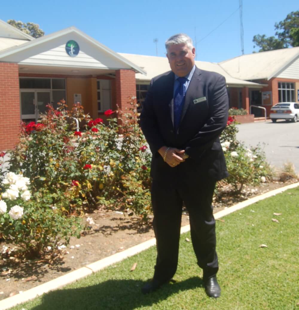 Welcoming new chief to council