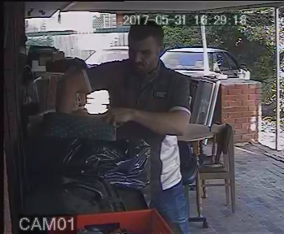 Brazen thief targets resident, police appealing to public