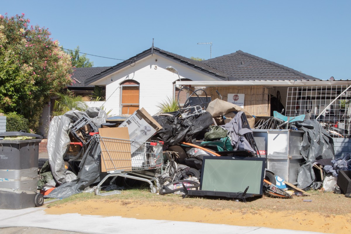 Eyesore on a Kelmscott street