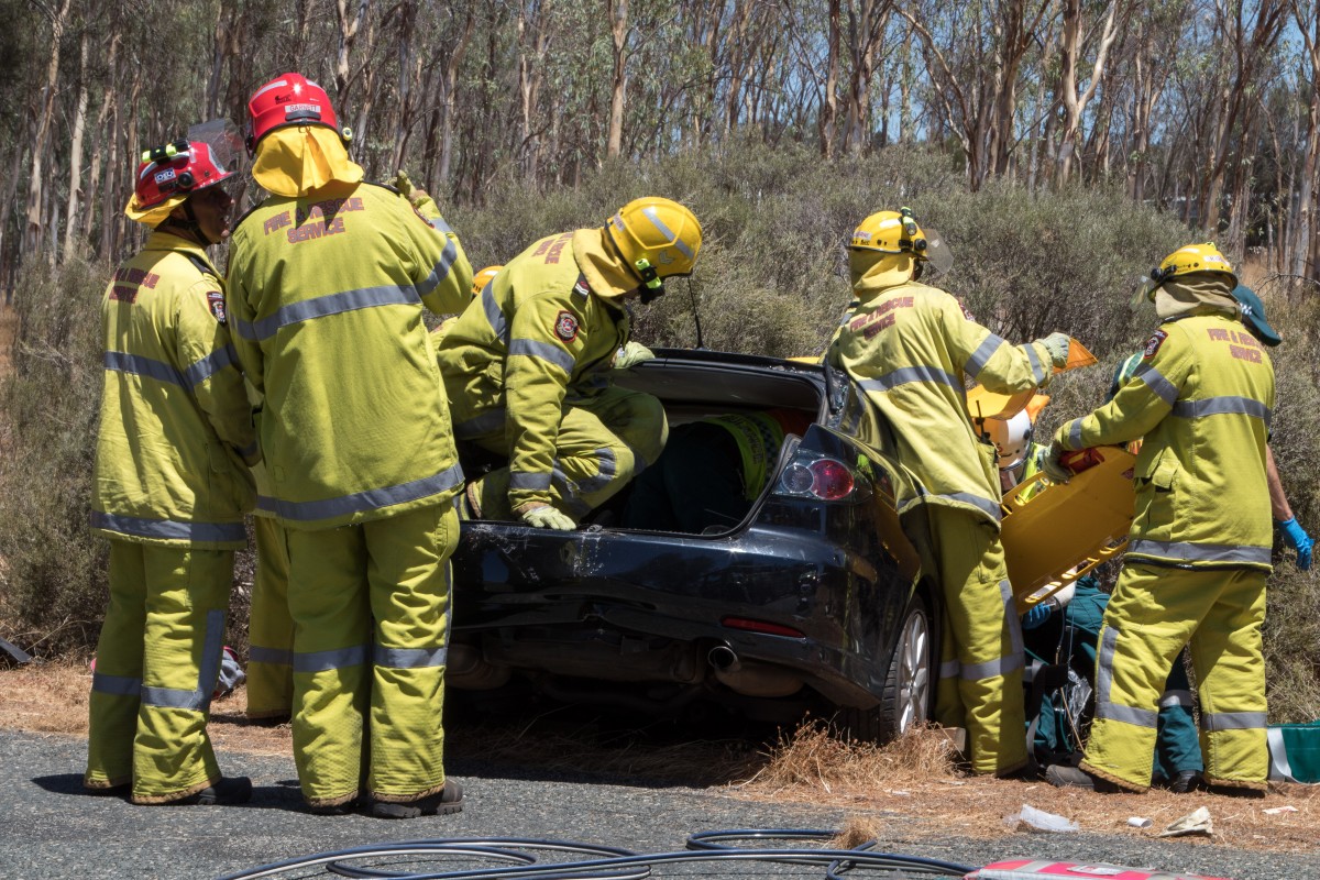 Woman critical after Mundijong crash