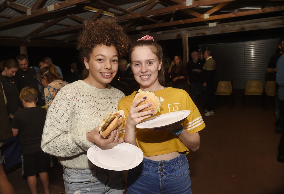 Hamburgers for charity, a huge success