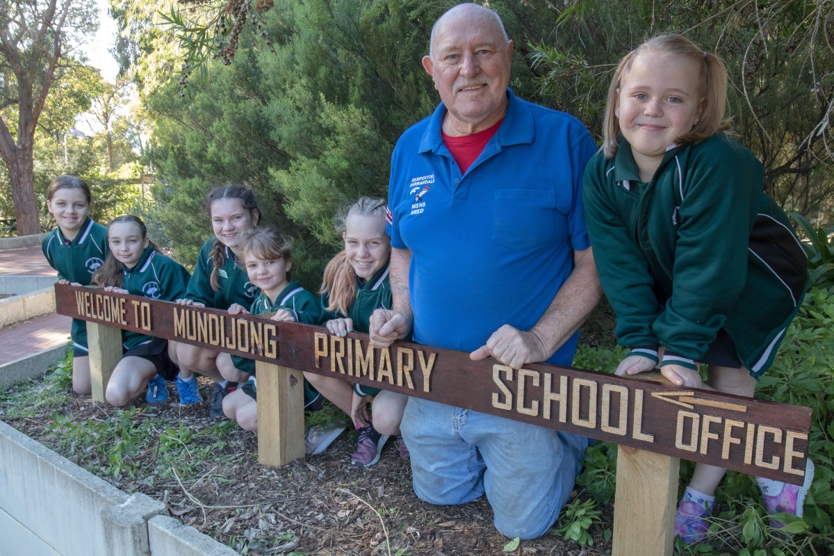 New signs send students and visitors in the right direction