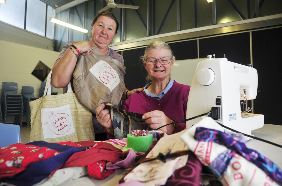 Sue’s bid to make thousands of Boomerang Bags