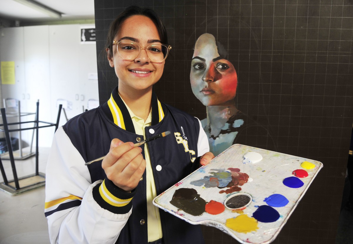 Introspection and the Mona Lisa inspire Sanjita