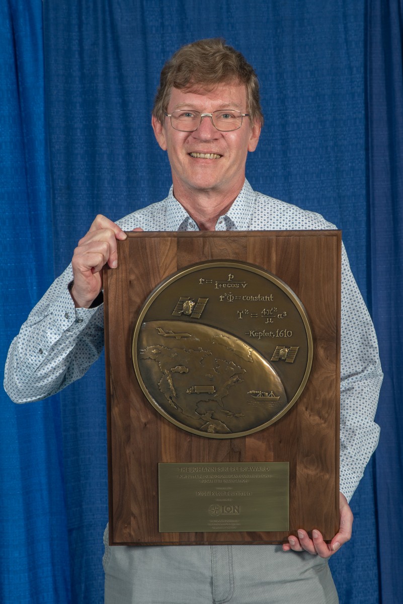 Satellite guru receives prestigious award