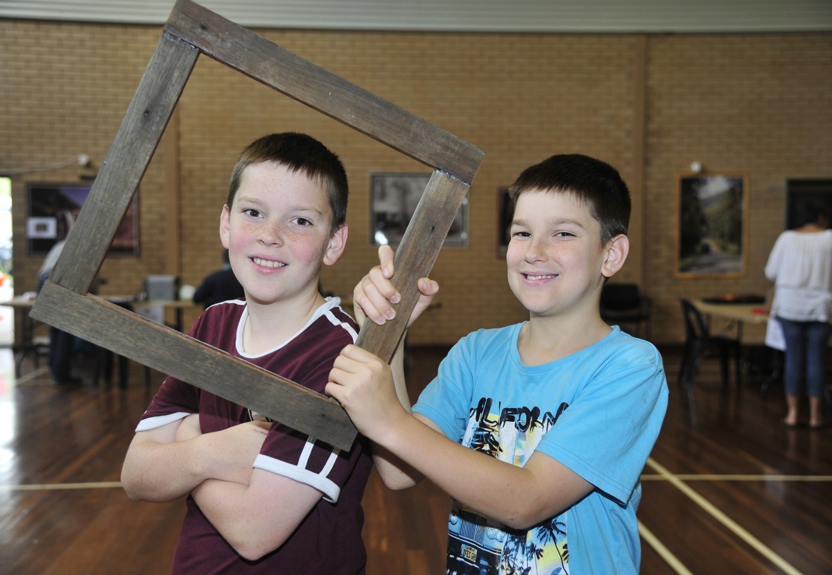 Getting hands on to spare broken items from landfill