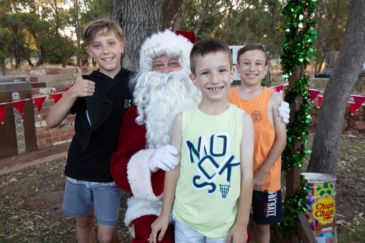 Local movie buffs get their inner elf on