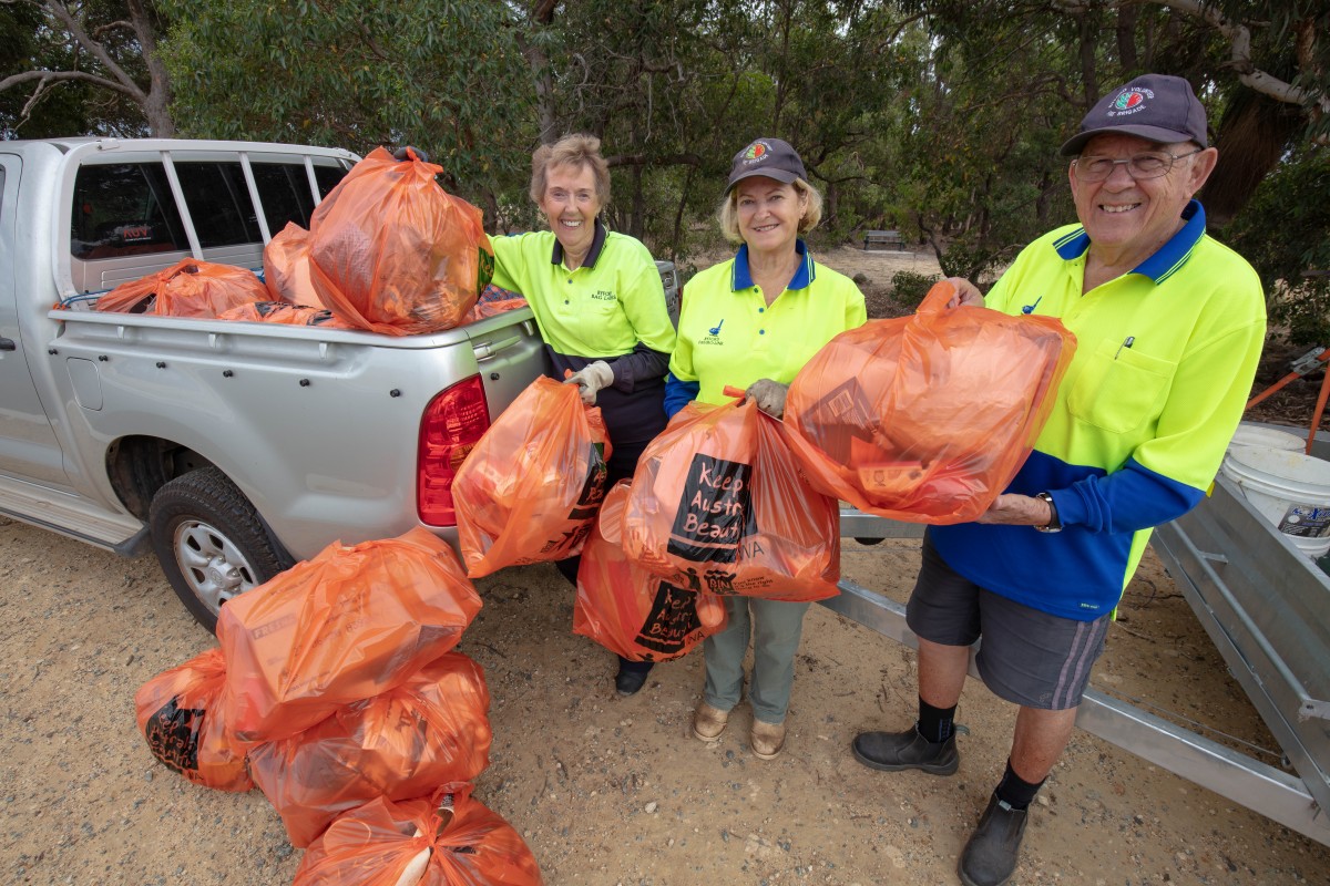 Many hands make light work