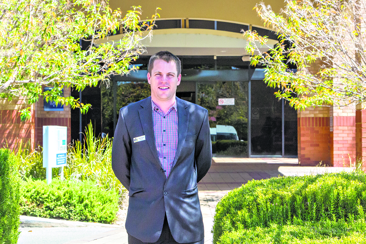 Departing deputy fires broadside