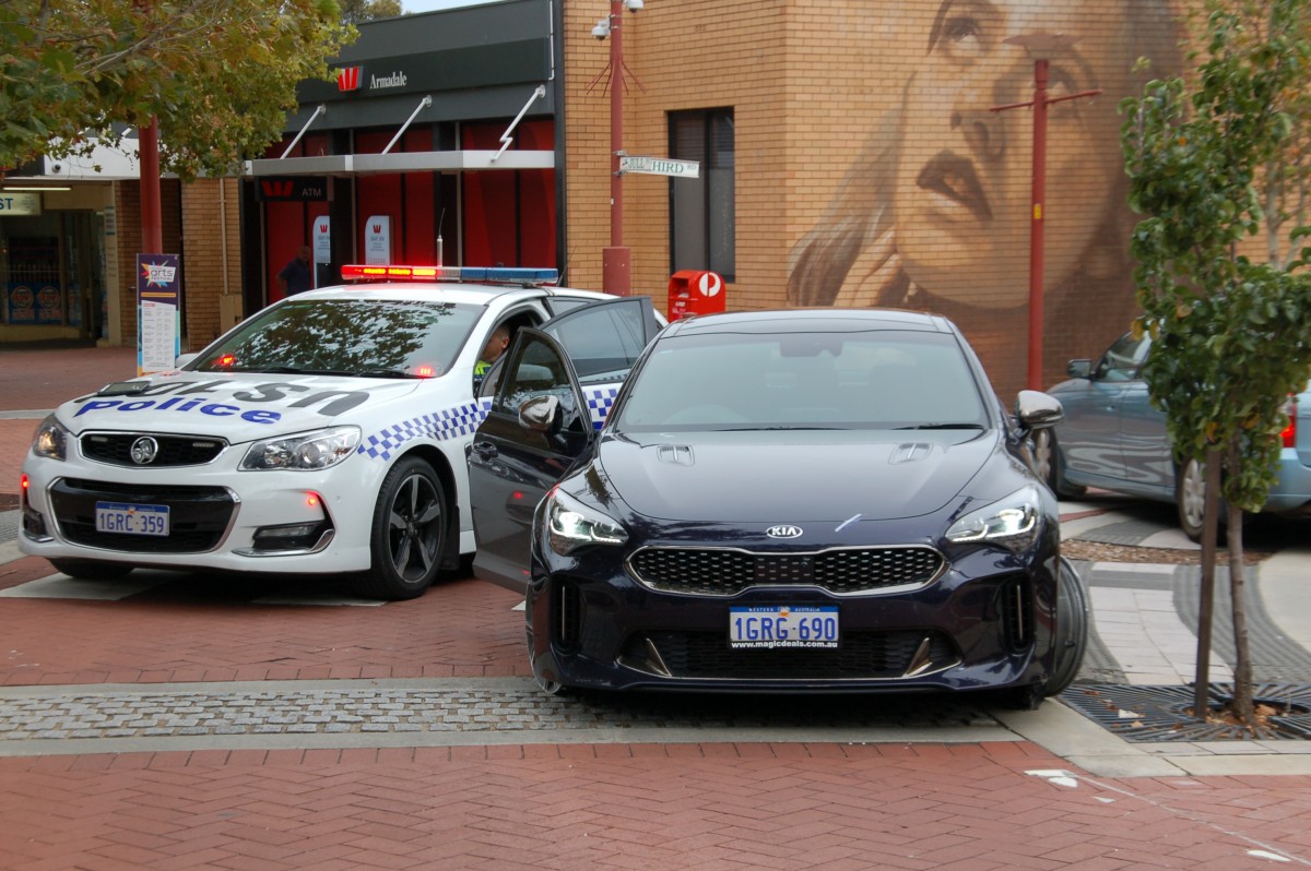 Pursuit ends in Jull St Mall