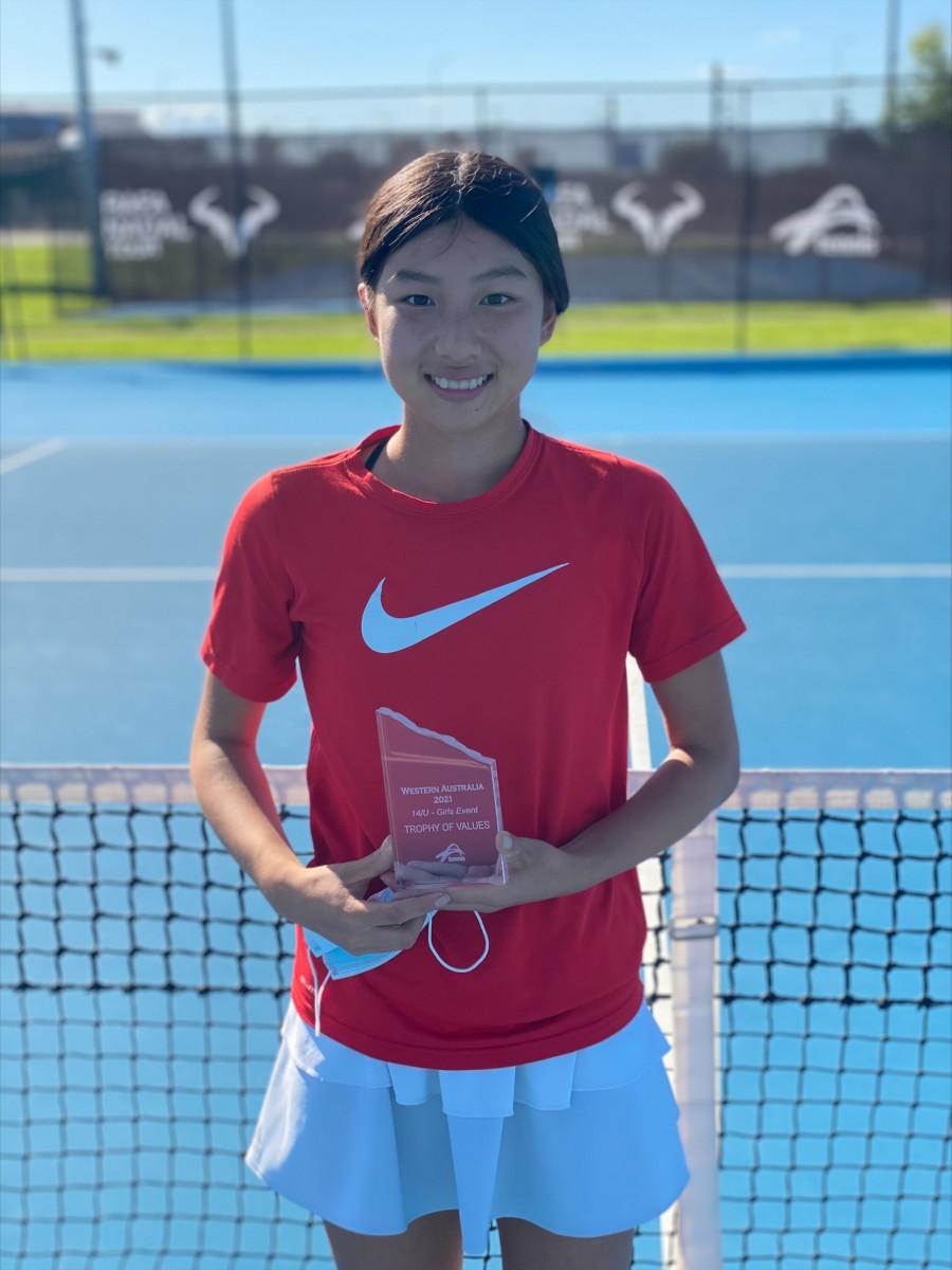 Tennis stars prepare for Melbourne tournament