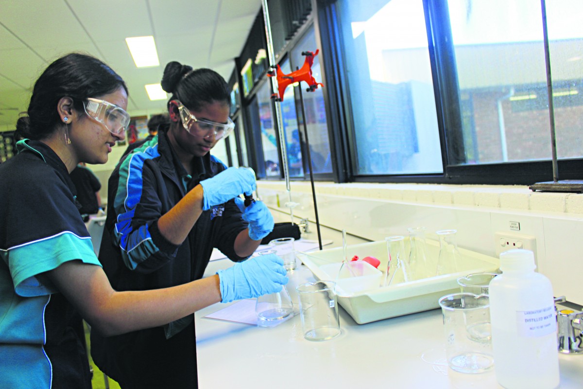 Young chemists play waiting game